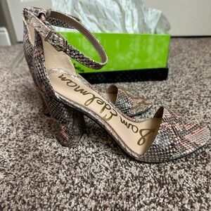 Sam Edelman Yaro Nude Snake Strap Sandal sz 7